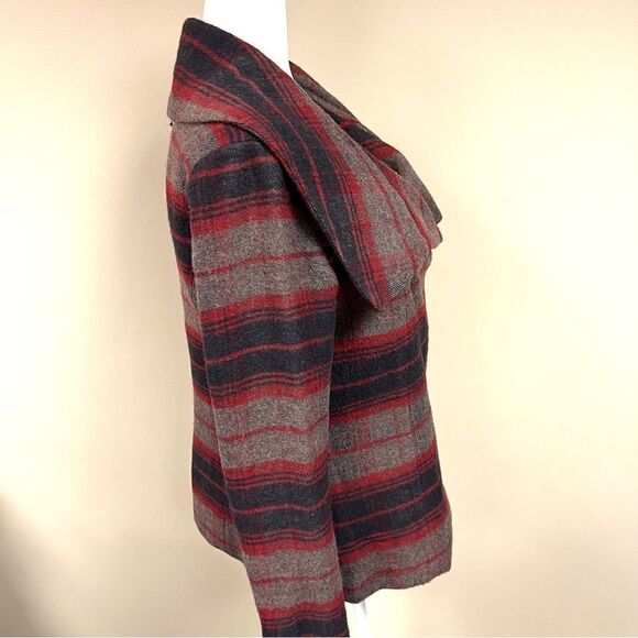 BB Dakota plaid wool blend coat. Size M/L - Picture 3 of 7